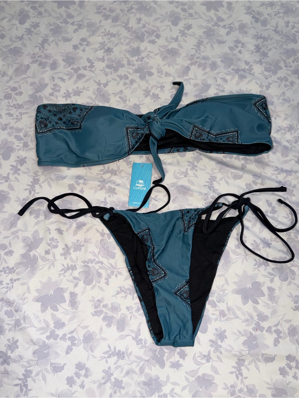 Cupshe Bandeau Bikini